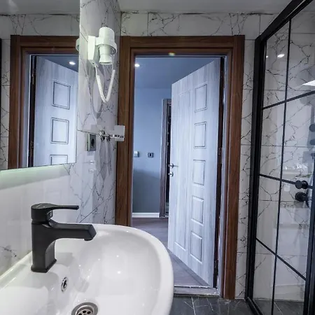 Halic Hotel