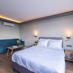 Hotel Halic *