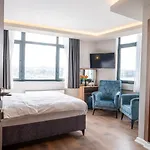Hotel Halic *